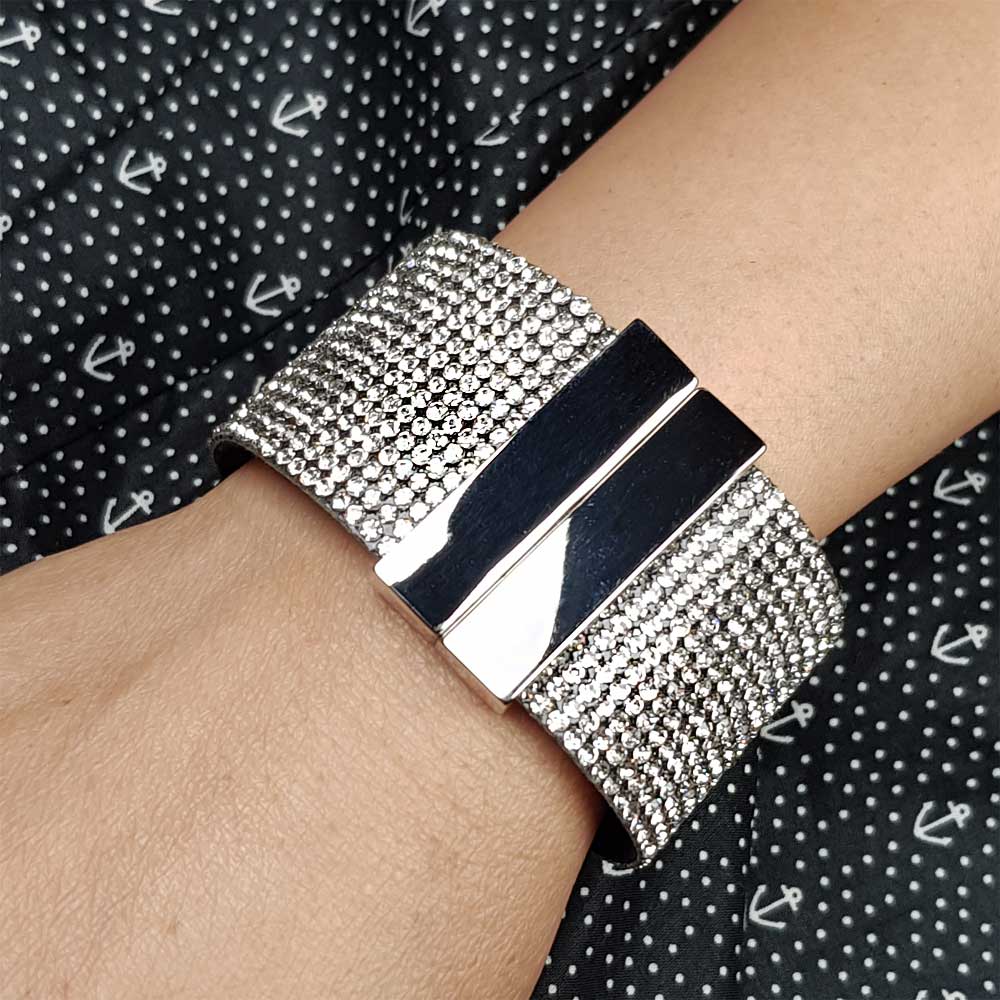 JewelryWe Armreif Damen - Edelstahl Zirkonia Herz Gravur